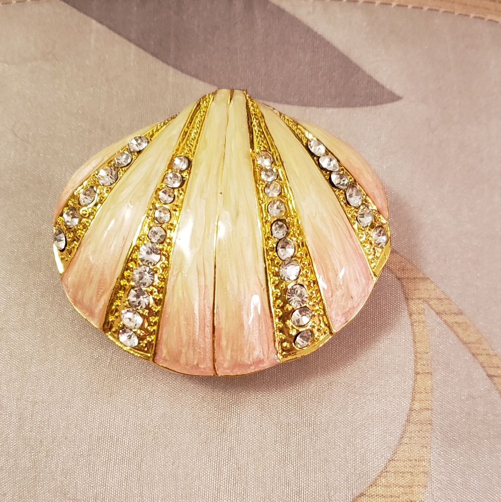 RUCINNI Swarovski Crystal Metal Trinket Box-CLAM-New with Tags